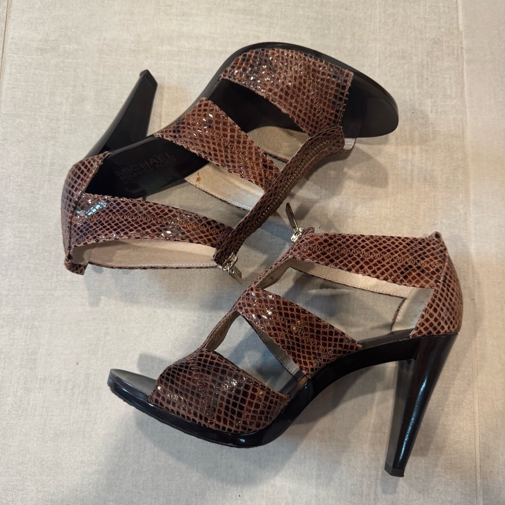 Michael Kors Snakeskin Leather/ Textile outsole/ 4" Heels/ Zipper Up Sandal - Picture 5 of 11